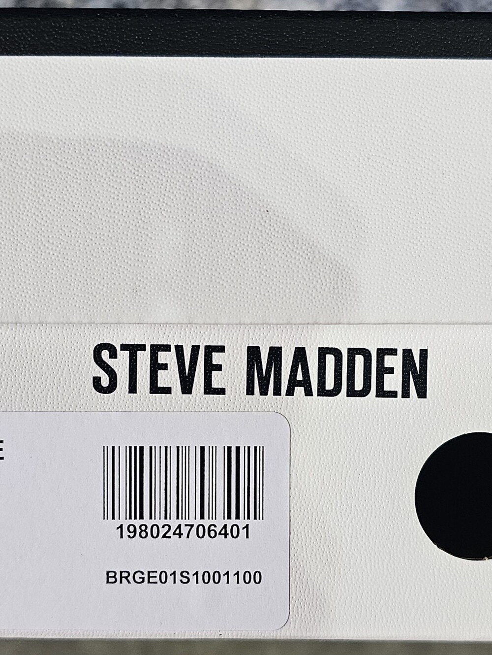 Steve Madden Brigette Slide Sandal | Black | Size 10 | Gold Ball Studs - Picture 2 of 4